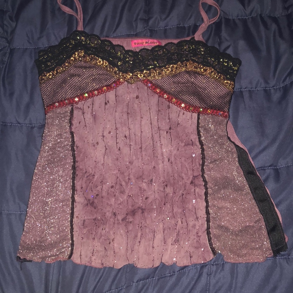 Small grunge look tank top. Netted laced sequins and sparkles.